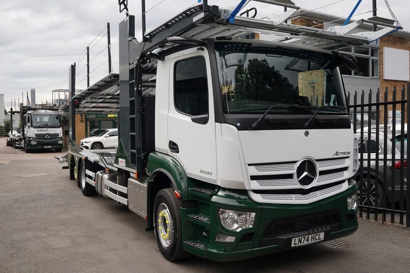 New truck arrives at Hilton Coachworks